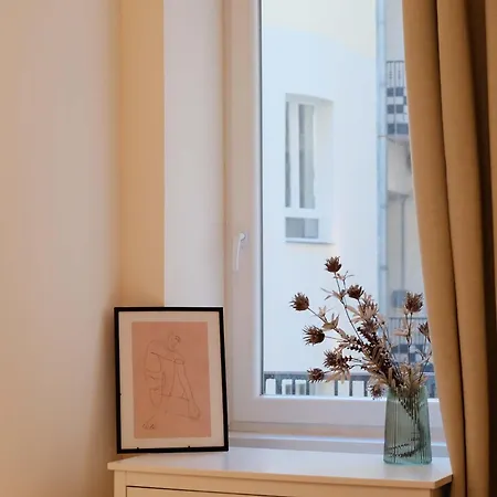Dream In Budapest-2br Retreat On Kiraly St Daire *