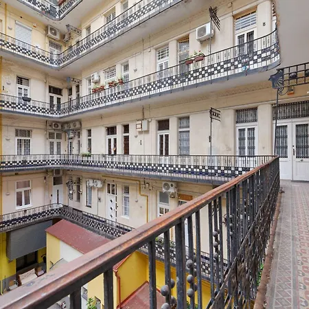 Apartment Dream In Budapest-2br Retreat On Kiraly St *