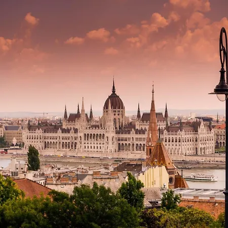 Apartment Dream In Budapest-2br Retreat On Kiraly St